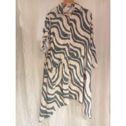 Robe grande taille, Robe rayures